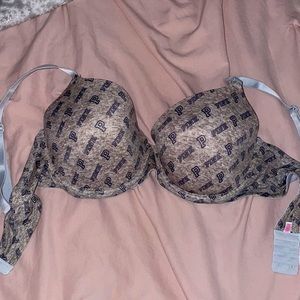 ✨4 for 20✨ VS/PINK padded bra